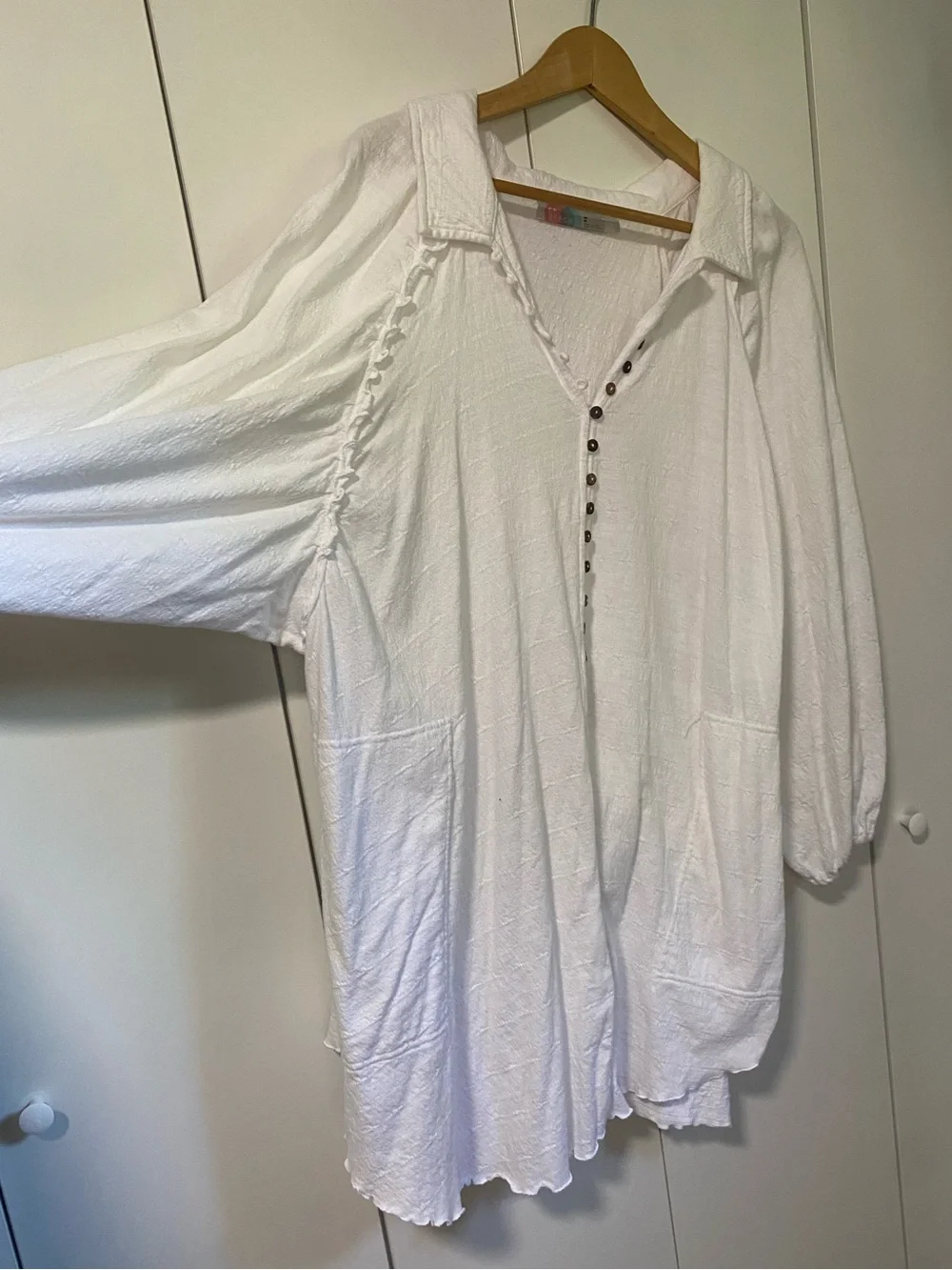 Free People Beach Women's White Button-Front Lightweight Tunic - Picture 4 of 8